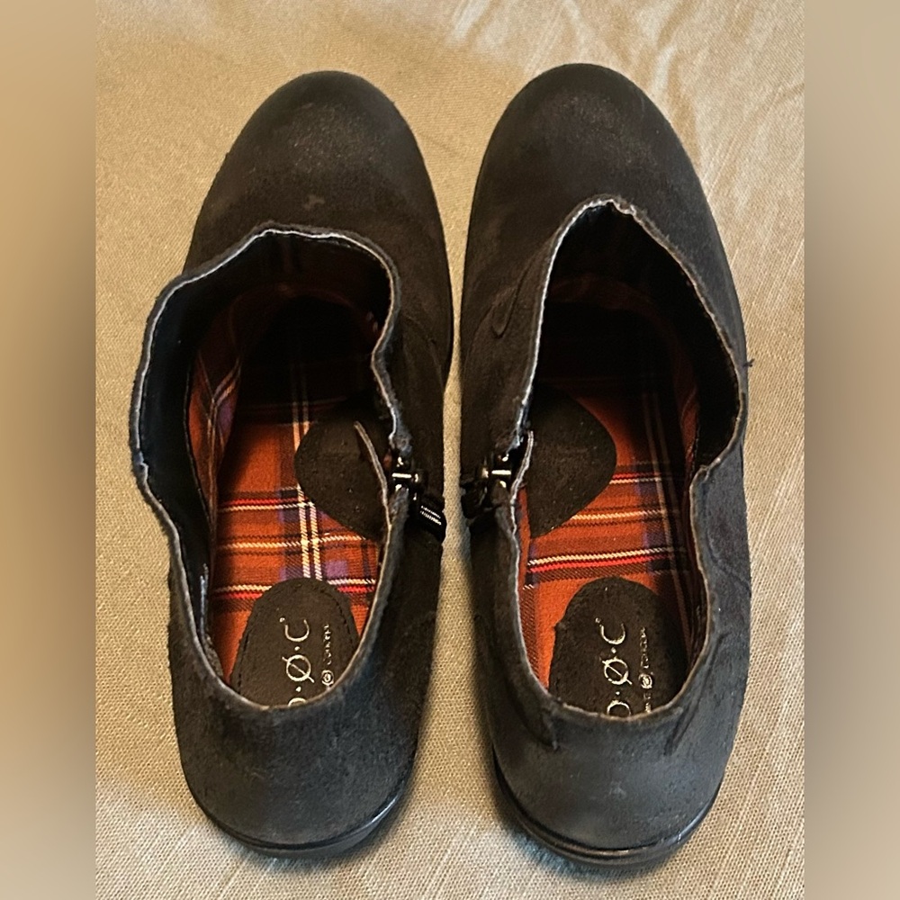 B.O.C women’s black leather booties size 8 - Picture 6 of 12